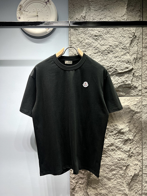 モンクレールコピー新しいビーズプリント半袖Tシャツ