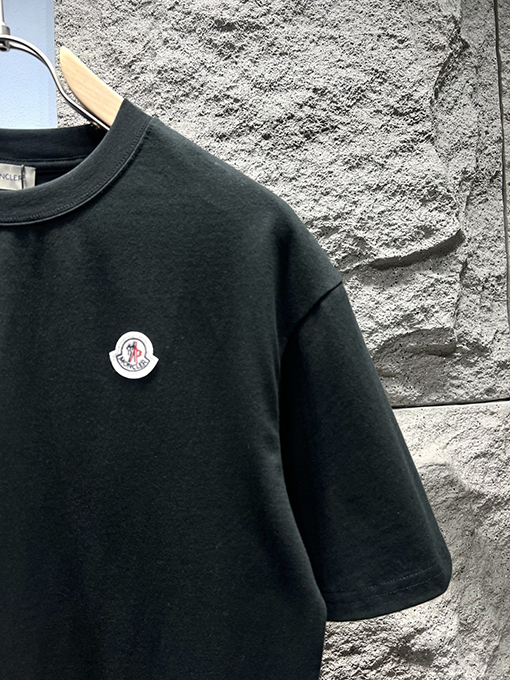 モンクレールコピー新しいビーズプリント半袖Tシャツ