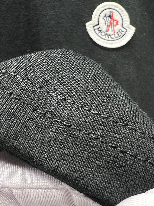 モンクレールコピー新しいビーズプリント半袖Tシャツ