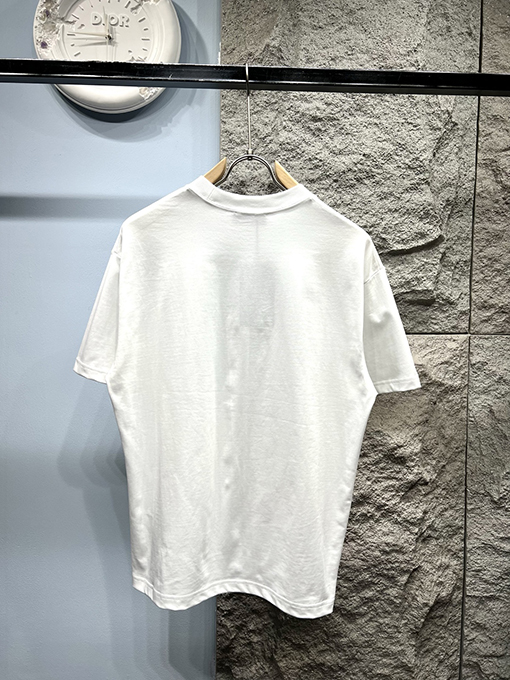 グッチ新しいロゴプリント半袖Tシャツ