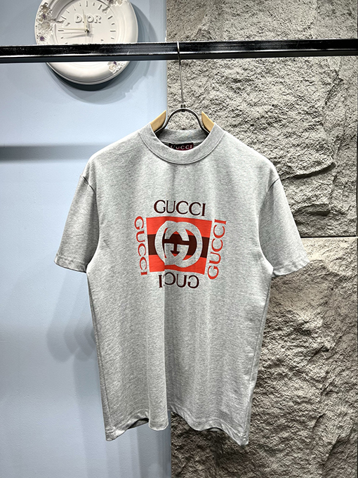 グッチ新しいロゴプリント半袖Tシャツ