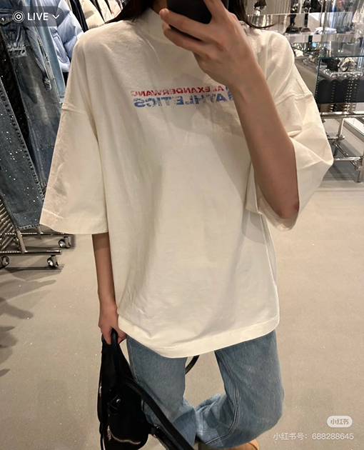 アレキサンダーワン新しい欠けた文字の半袖Tシャツ