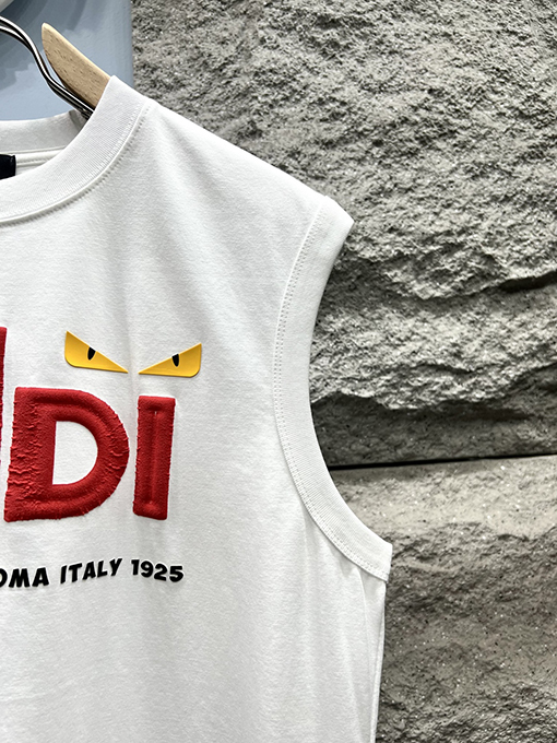 フェンディコピー発泡アルファベット半袖Tシャツ