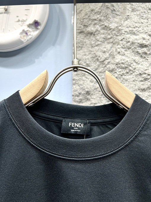 フェンディコピー発泡アルファベット半袖Tシャツ