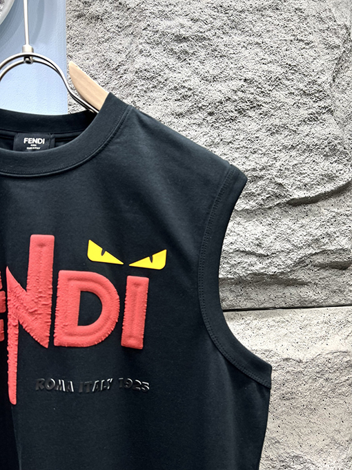 フェンディコピー発泡アルファベット半袖Tシャツ