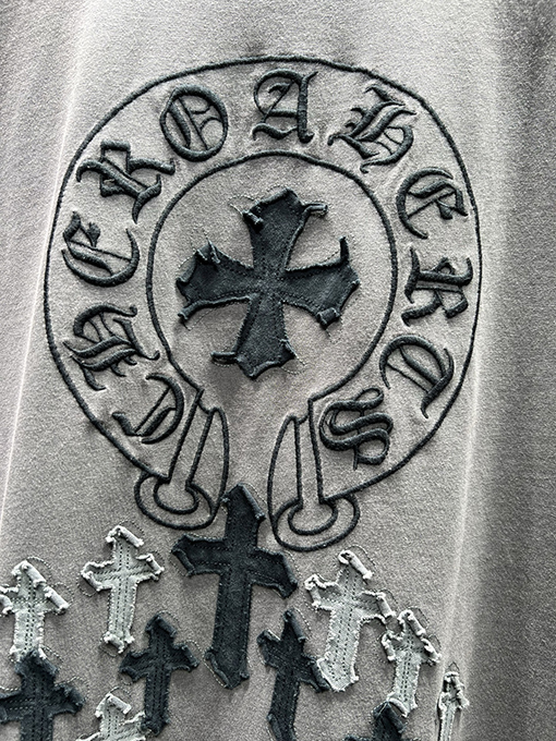 クロムハーツ新しい刺繍Tシャツ