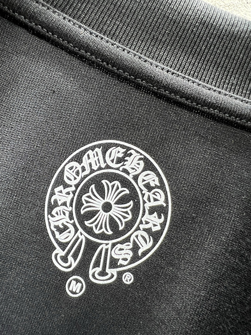 クロムハーツ新しいロゴ半袖Tシャツ
