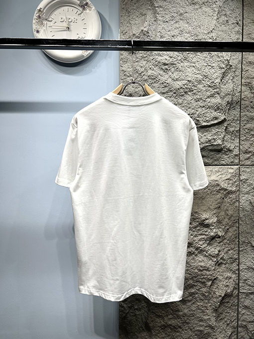 バレンシアガ文字プリント半袖Tシャツ