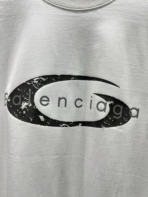 バレンシアガ文字プリント半袖Tシャツ