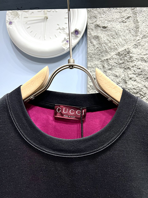 グッチコピー新しいサイン刺繍半袖Tシャツ