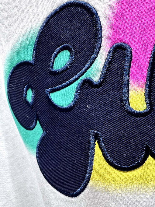 グッチ新しいレンダリング布刺繍半袖Tシャツ