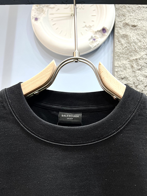 バレンシアガ新しいパリ半袖Tシャツ