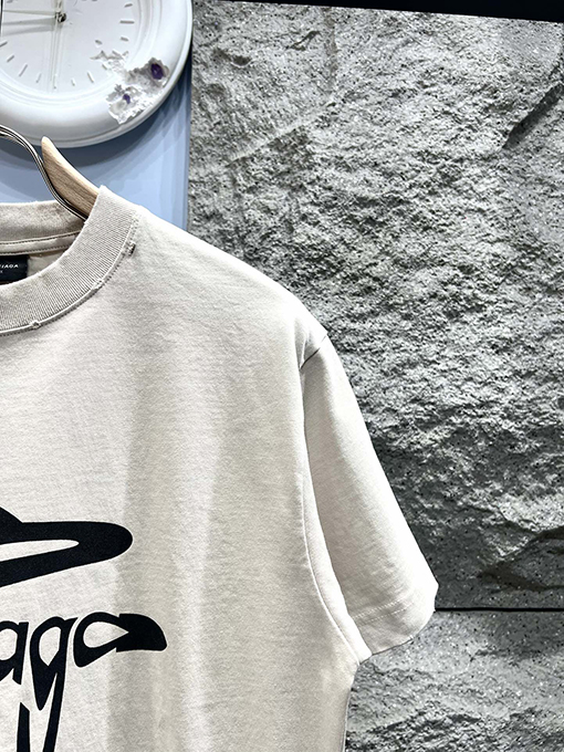 バレンシアガ新しいM字プリントの擦り切れた半袖Tシャツ