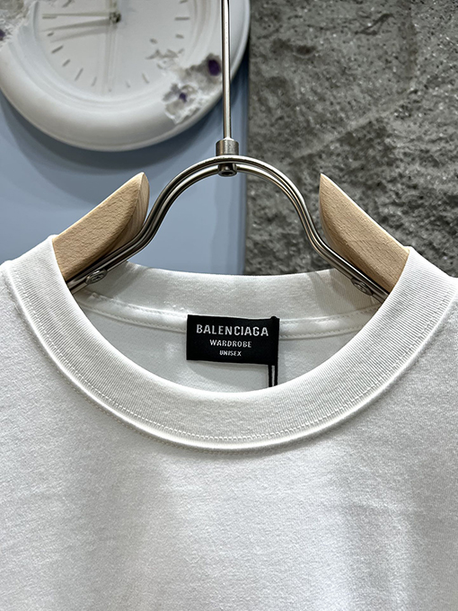 バレンシアガ新しい音符半袖Tシャツ