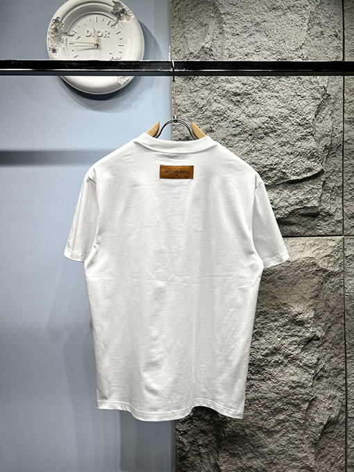 ルイヴィトンスーパーコピー新しい漫画のアルファベット半袖Tシャツ