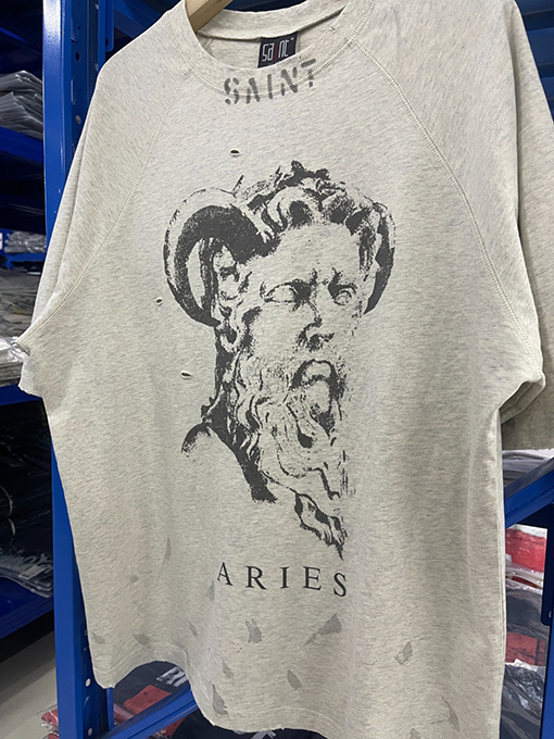 セント マイケル古いウォッシュTシャツ
