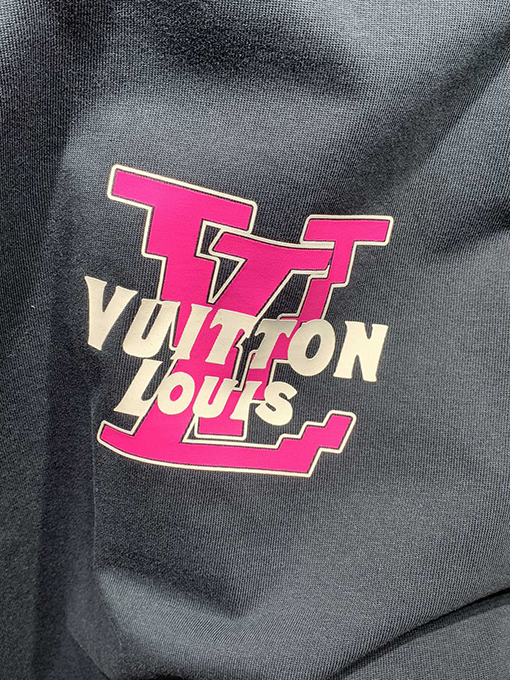 ルイヴィトン新しいのプリントTシャツ