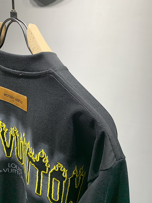 ルイヴィトンスーパーコピー新しいインクジェット刺繍Tシャツ