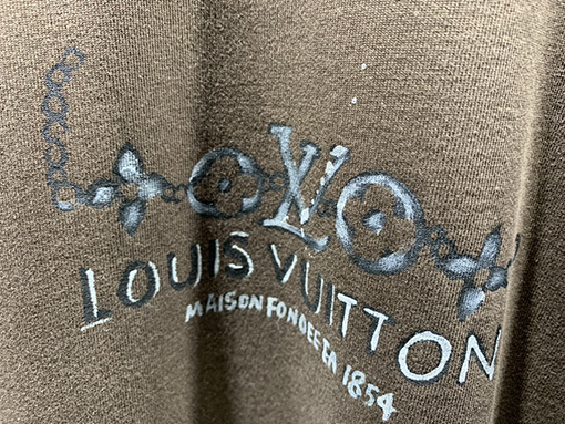 ルイヴィトン新しい手描きのインクTシャツ