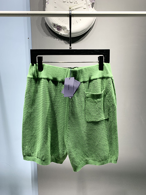 プラダ新しいシルクメッシュパンツ