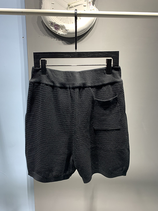 プラダ新しいシルクメッシュパンツ