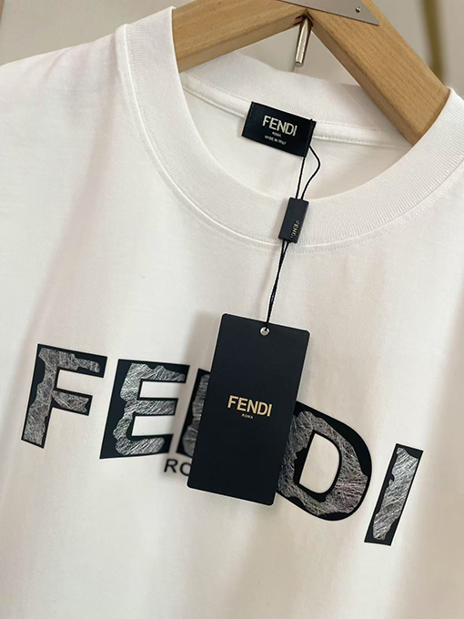 フェンディスーパーコピー新しいファッションTシャツ