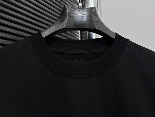 クロムハーツ公式のTシャツ