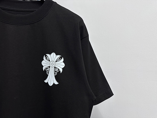 クロムハーツ公式のTシャツ