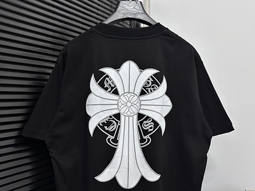 クロムハーツ公式のTシャツ