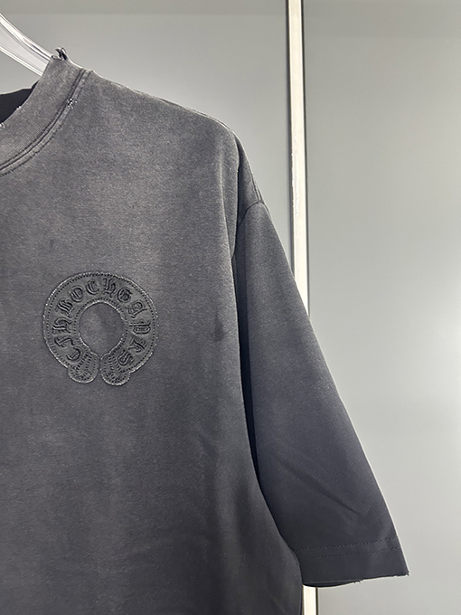 クロムハーツグラデーション刺繍logoTシャツ