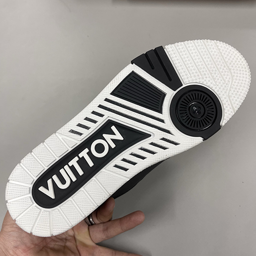 ルイヴィトンスーパーコピーTrainer 25Ss 限定シリーズスニーカー
