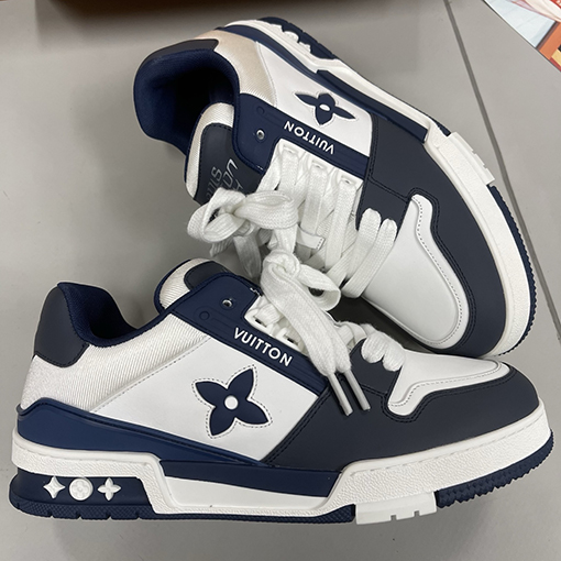 ルイヴィトンスーパーコピーTrainer 25Ss 限定シリーズスニーカー