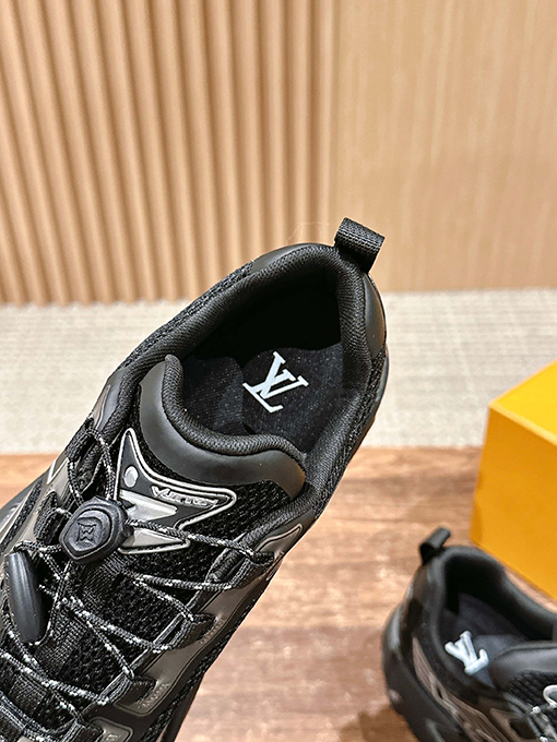 ルイヴィトンRunner Tatic 25Ss スニーカー