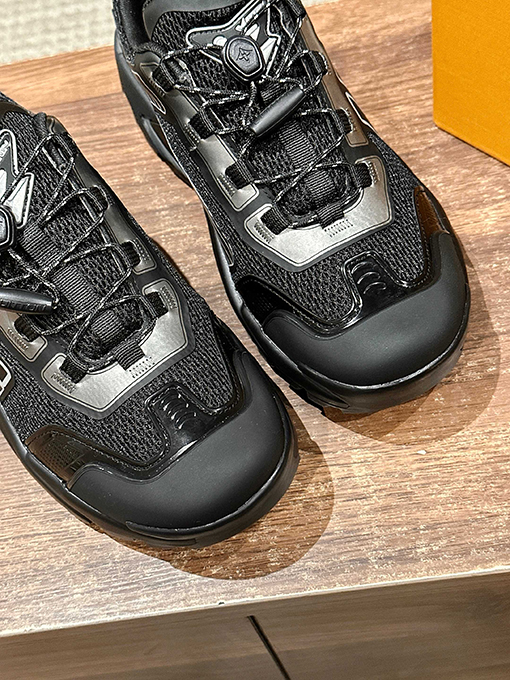 ルイヴィトンRunner Tatic 25Ss スニーカー