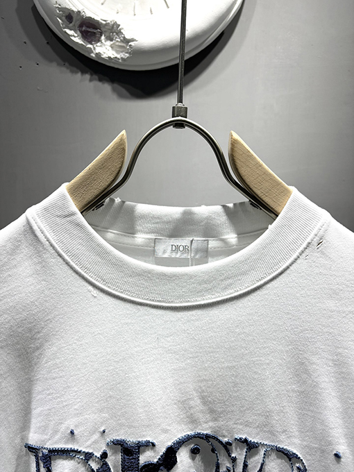 ディオール新しい立体ビーズ刺繍Tシャツ