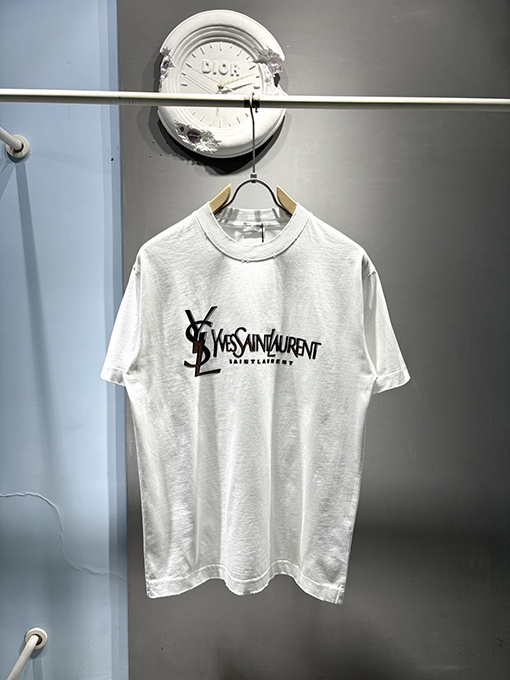 サンローランスーパーコピー新しい立体プリントTシャツ