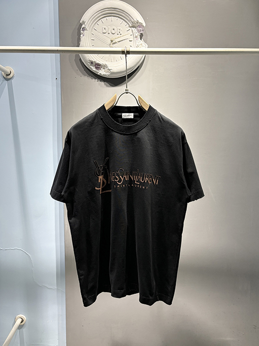 サンローランスーパーコピー新しい立体プリントTシャツ