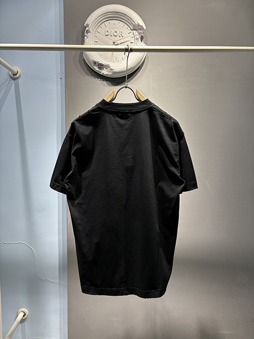 サンローランスーパーコピー新しい立体プリントTシャツ