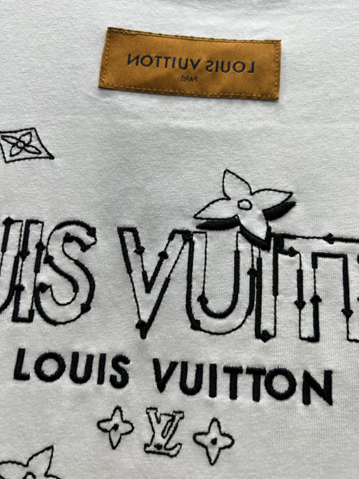 ルイヴィトン新しい刺繍ロゴ半袖Tシャツ