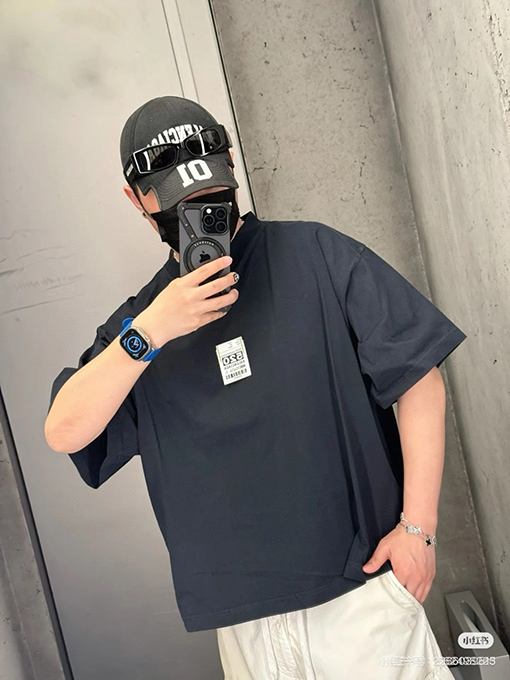 バレンシアガコピー520限定モデル半袖Tシャツ