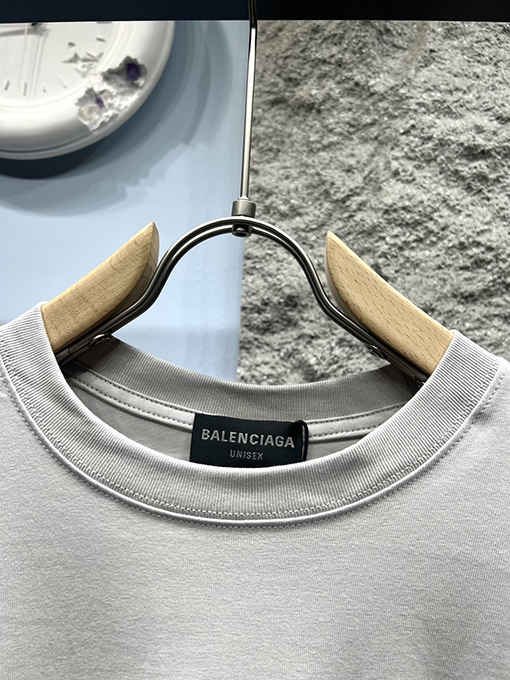 バレンシアガコピー520限定モデル半袖Tシャツ