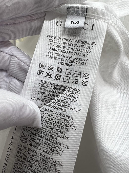 グッチ新しいベルボーイロゴ半袖Tシャツ
