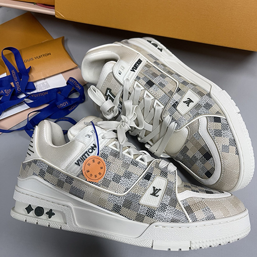 ルイヴィトン Trainer 25Ss ヒマラヤスニーカー