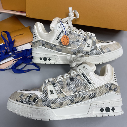 ルイヴィトン Trainer 25Ss ヒマラヤスニーカー