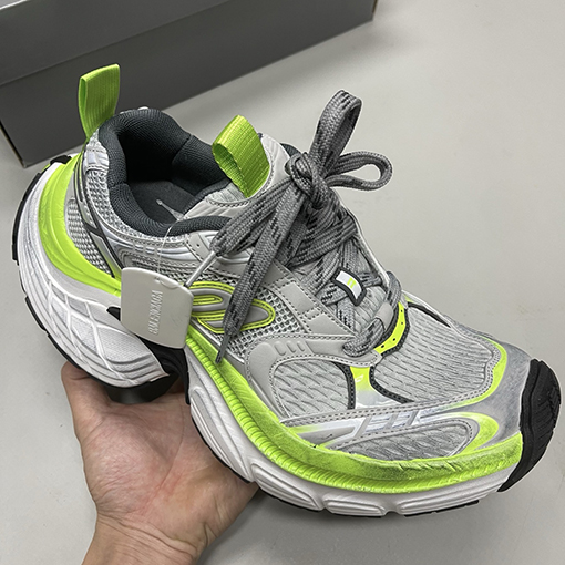 バレンシアガスーパーコピー 6XL Sneaker 25Ss スニーカー
