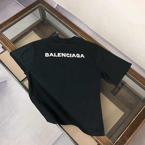 バレンシアガクルーネック半袖Tシャツ