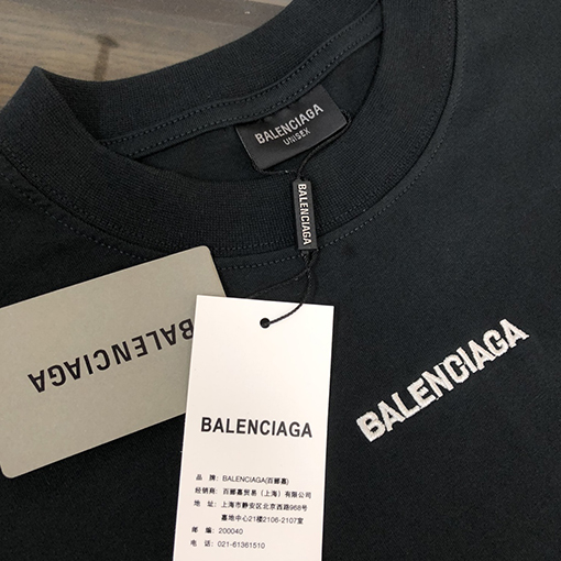 バレンシアガクルーネック半袖Tシャツ