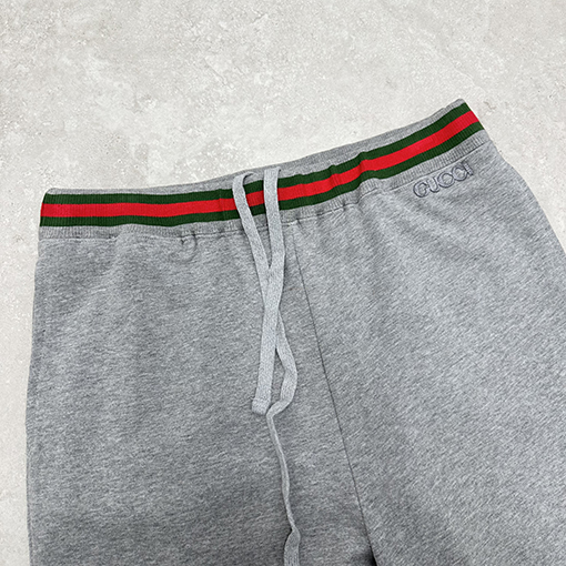グッチウェビングスポーツパンツ