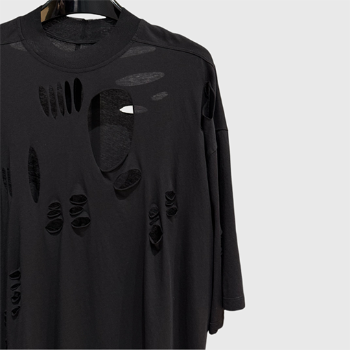 リックオウエンス穴の開いた半袖Tシャツ