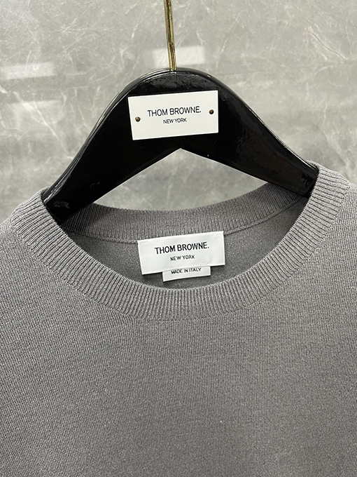 トムブラウンコピーストライプニットクルーネックTシャツ